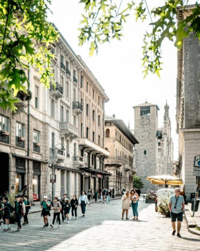 Mantovani apartament-in the heart of como Como